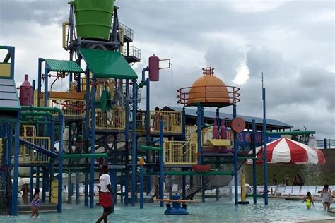 Book a hotel near Alabama Splash Adventure, Birmingham.